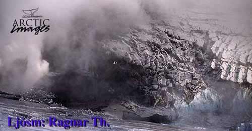 Eruption on Vatnajokull - Eldgos í Vatnajökli 1996